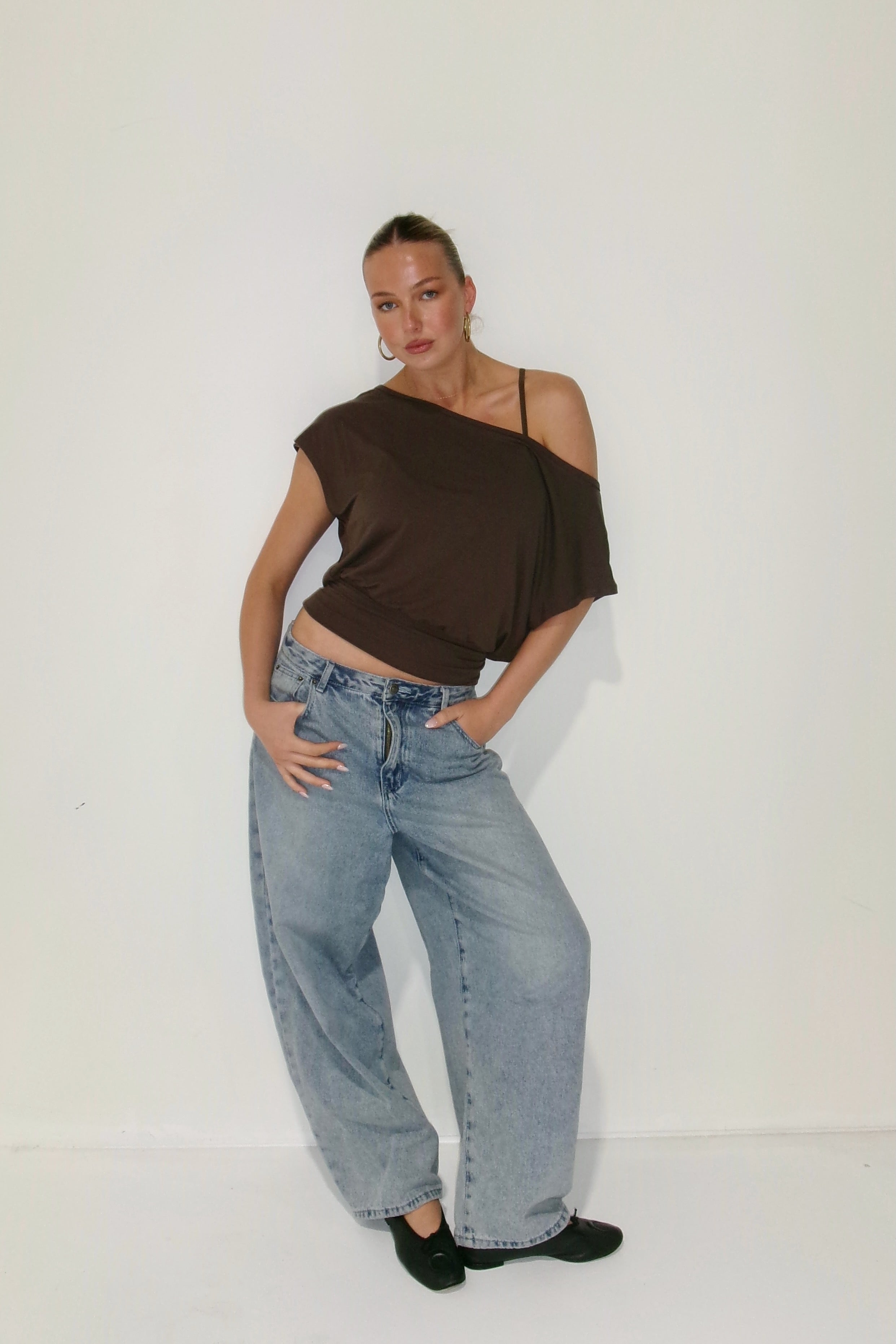 Warm-Up Tee - Chocolate