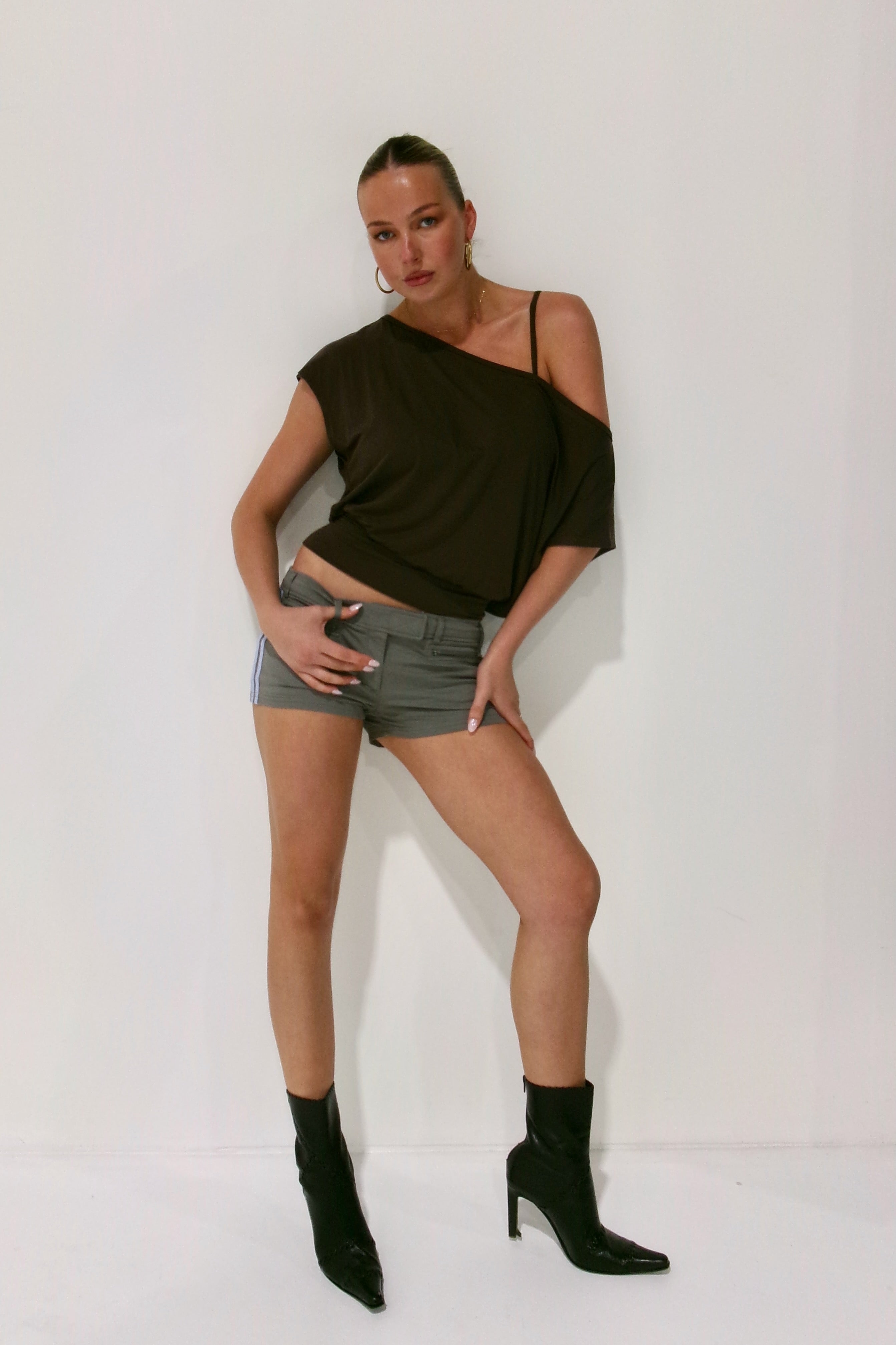 Warm-Up Tee - Chocolate